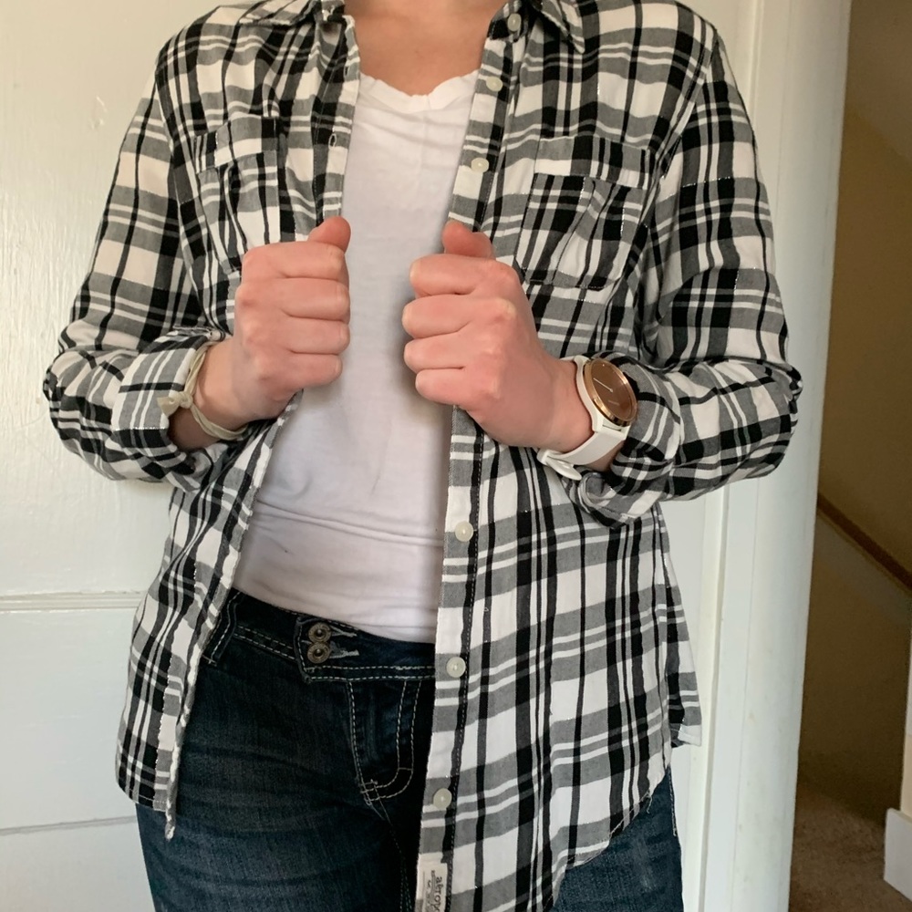Black and white button up plaid shirt